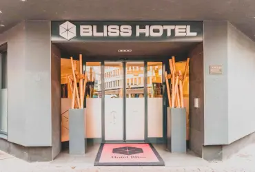 Hotel Bliss