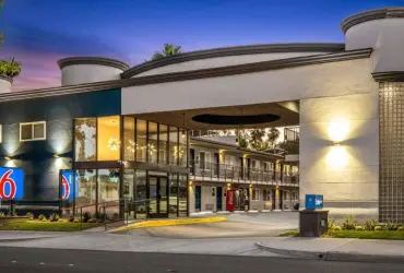 Motel 6-Anaheim, CA - Convention Center