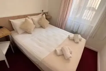 Azurene Royal Hotel