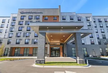 Hampton Inn & Suites Chicago Medical District Uic