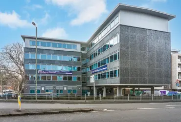 HQ Aparthotel Farnborough
