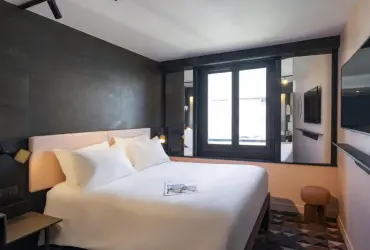 TRIBE Paris Batignolles