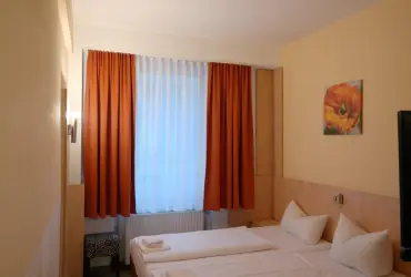 CENTRAL Hotel Duesseldorf