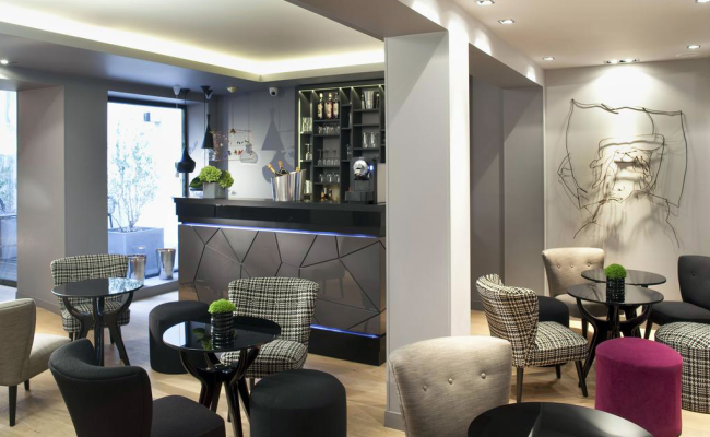 Le Grey Hotel