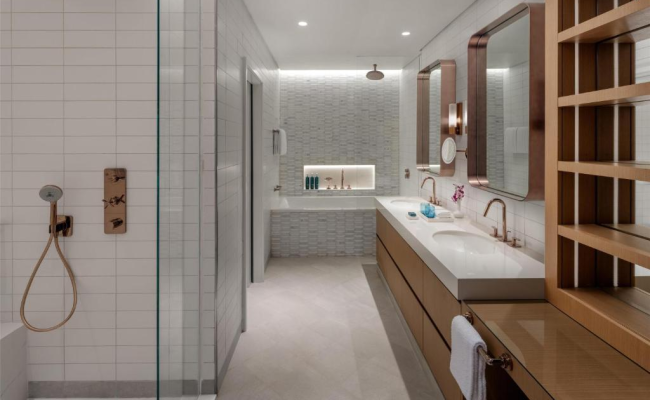 Hilton Dubai Creek Hotel & Residences