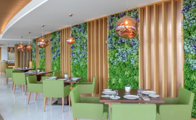 Hilton Dubai Creek Hotel & Residences