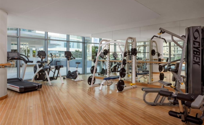 Hilton Dubai Creek Hotel & Residences