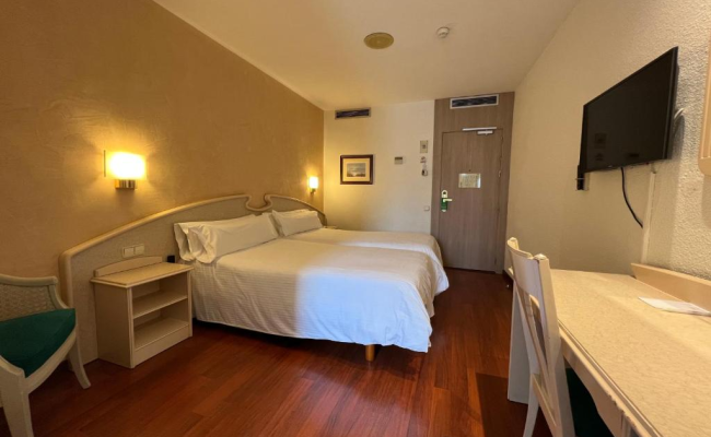 Hotel Lleo