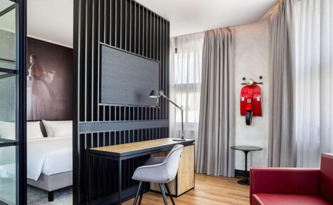 Radisson RED Madrid
