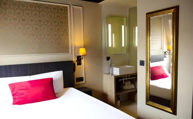 Hotel Le Montmartre Saint Pierre