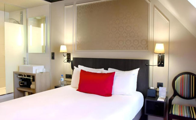 Hotel Le Montmartre Saint Pierre