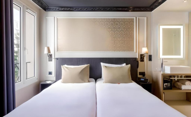 Hotel Le Montmartre Saint Pierre