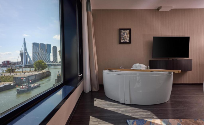 Haven Hotel Rotterdam, Curio Collection by Hilton
