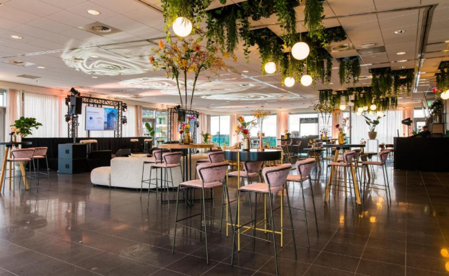 Haven Hotel Rotterdam, Curio Collection by Hilton