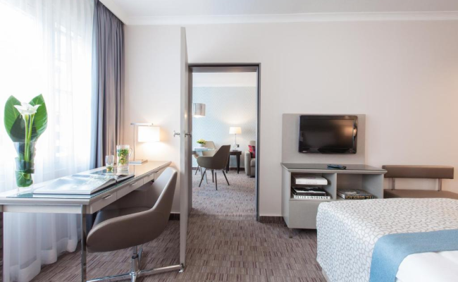 Crowne Plaza Berlin City Centre Ku'damm, an IHG Hotel
