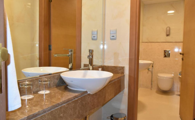 Al Khoory Executive Hotel, Al Wasl
