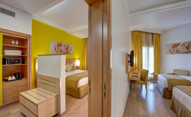 Al Khoory Executive Hotel, Al Wasl