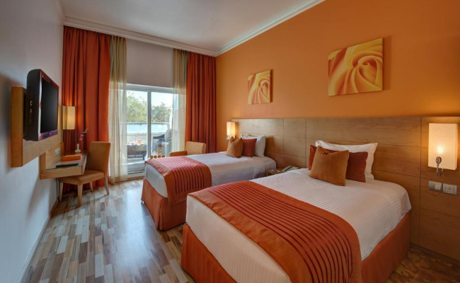 Al Khoory Executive Hotel, Al Wasl
