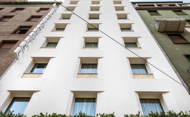 43 Station Hotel