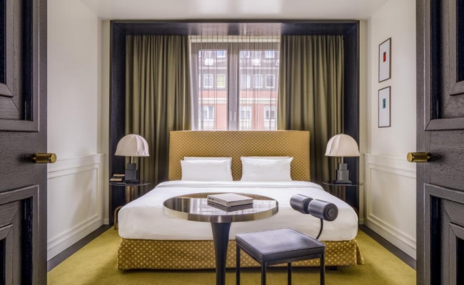 The Dean Munich - Autograph Collection