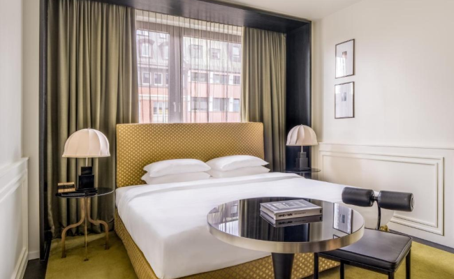 The Dean Munich - Autograph Collection