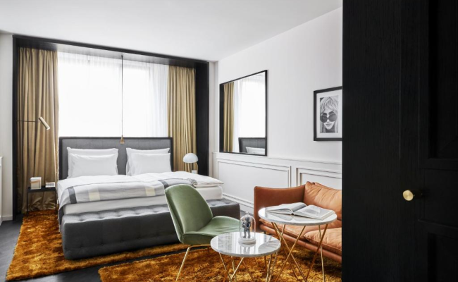 The Dean Munich - Autograph Collection