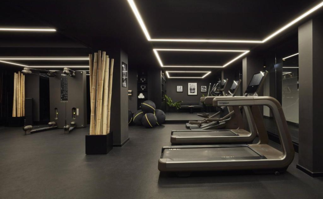 The Dean Munich - Autograph Collection