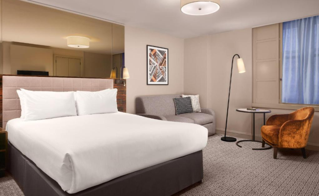 Strand Palace Hotel