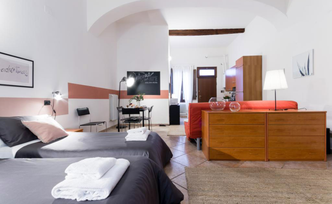 Senzanome - Old Town - Bologna