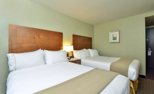 Holiday Inn Express Manhattan Midtown West