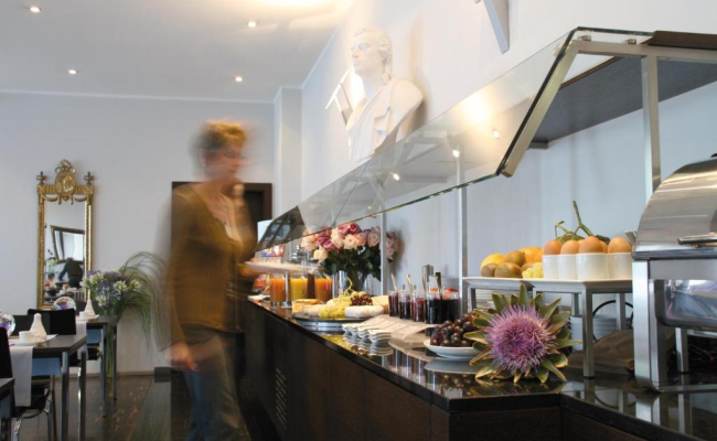 Schiller 5 Hotel