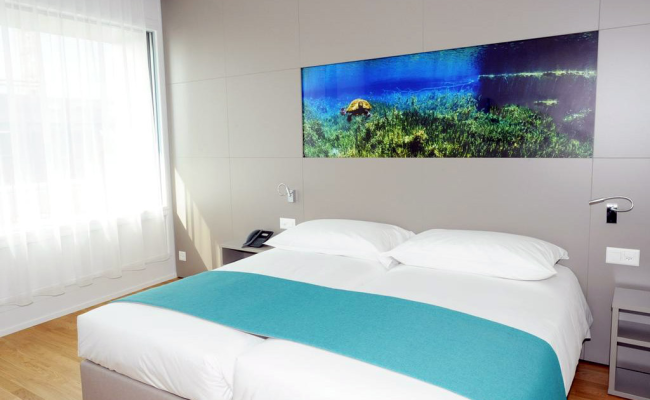 Aquatis Hotel