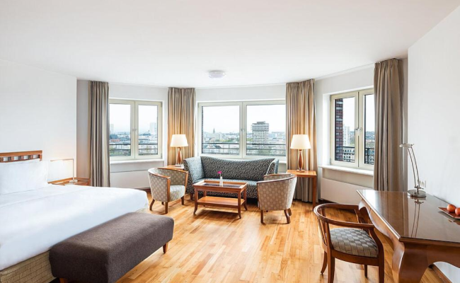 Main Plaza | Suite Tower