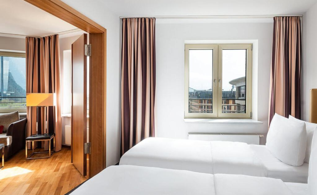 Main Plaza | Suite Tower