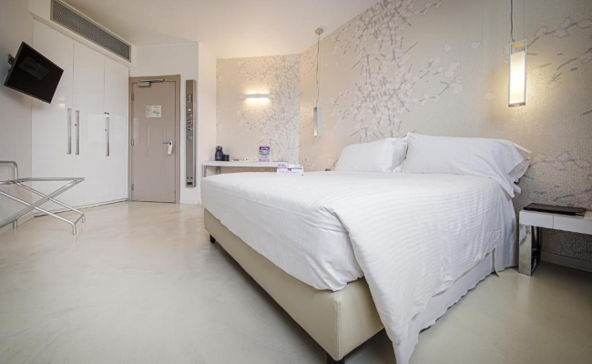 Hotel For You