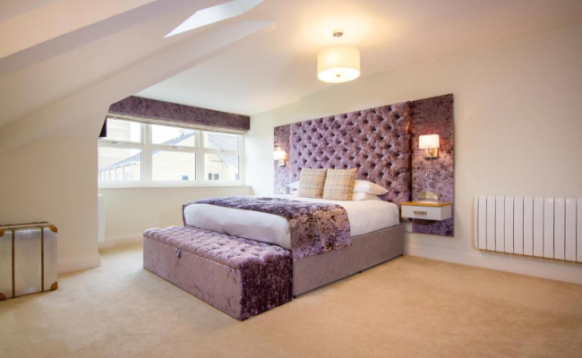 White Hart Hotel & Apartments