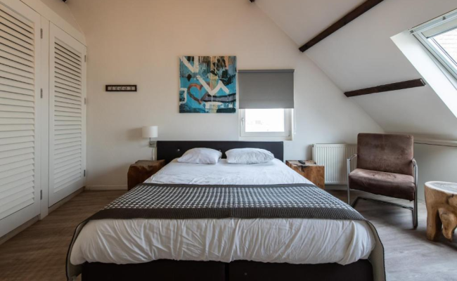 Acostar Hotel