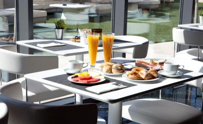 Hotel Maydrit Airport