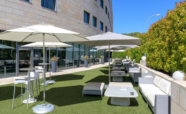 Hotel Maydrit Airport