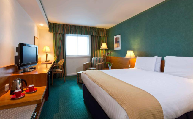 Leonardo Hotel London Heathrow Airport