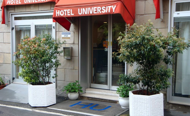 Hotel University