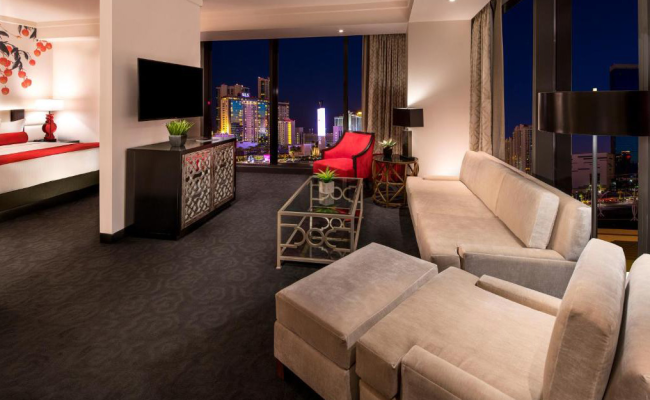 Lucky Dragon Hotel