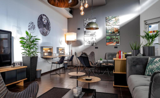 SleepinRoomz Boutique Hotel