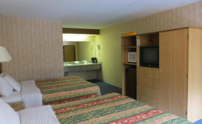 Days Inn by Wyndham Anaheim West