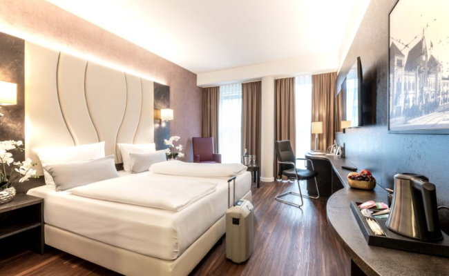 PLAZA Premium Berlin Kurfurstendamm