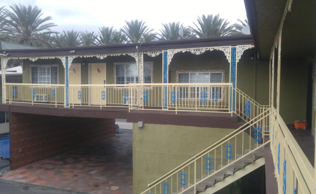 Riviera Motel