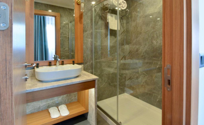 Expoist Hotel