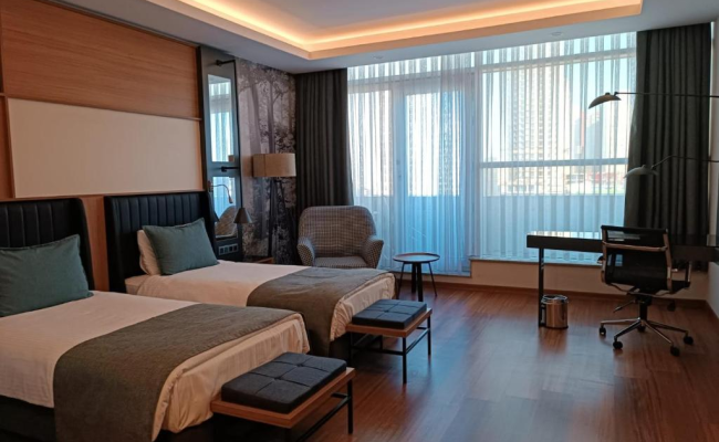 Expoist Hotel