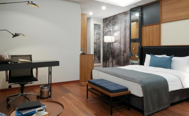 Expoist Hotel