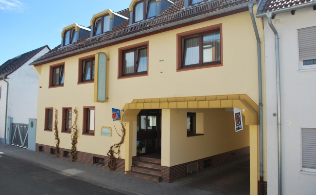 Hotel Rheingauer Tor